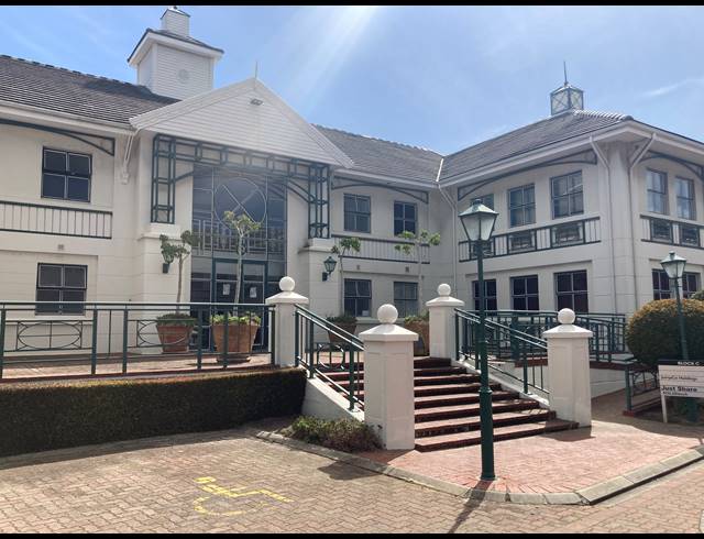 620M² OFFICE TO LET IN KENILWORTH
